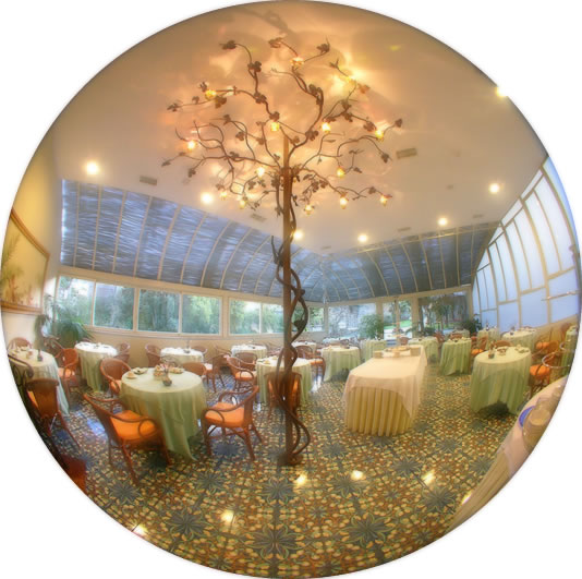 Hotel Antiche Mura Sorrento - La Sala Colazione in stile Liberty