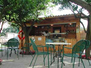 Snack-Bar
